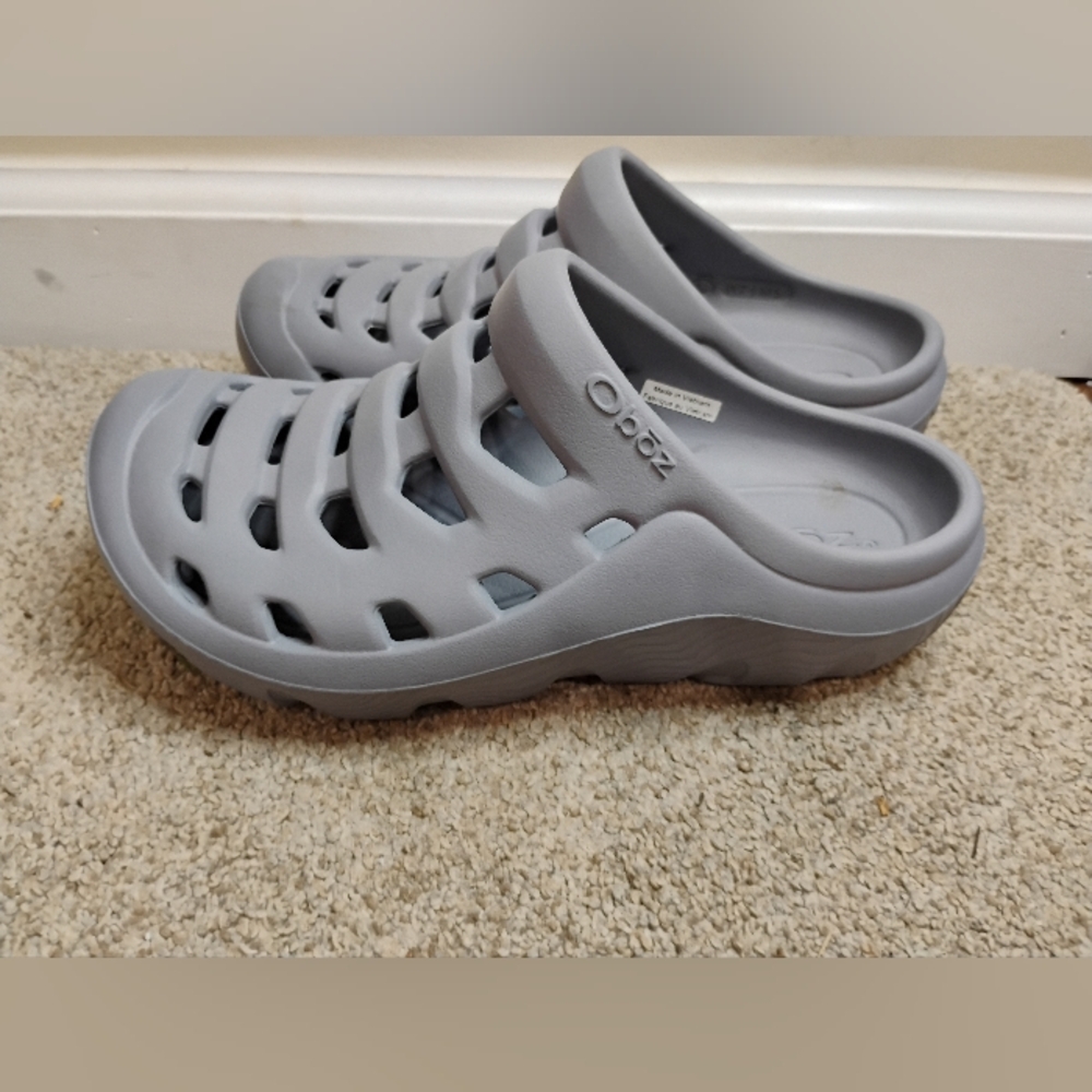 Obōz Unisex Men Size 5 Women Size 7 Gray Clogs